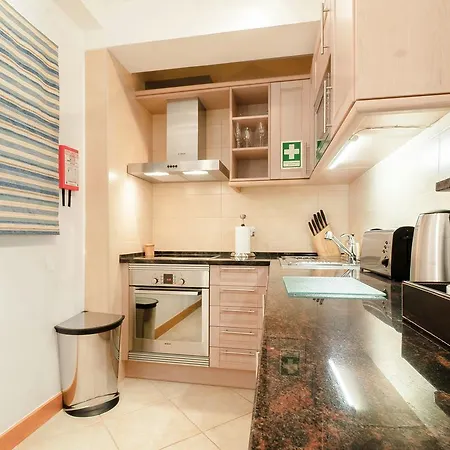 Casa Monte Cristo - Plum Lagos